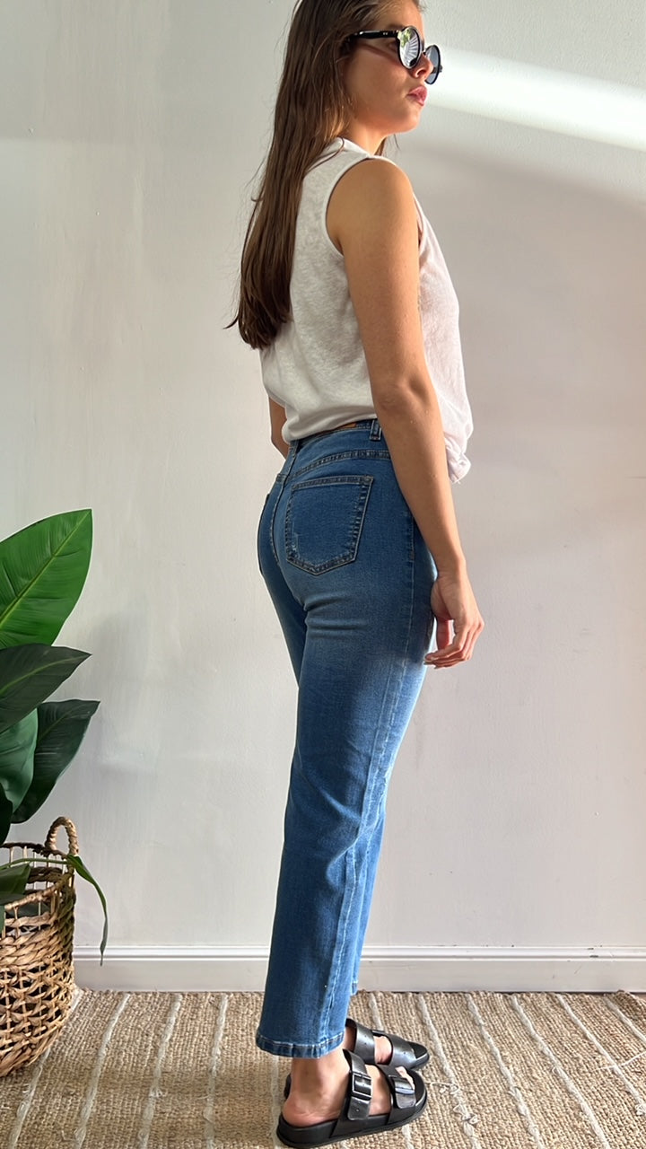 ג&