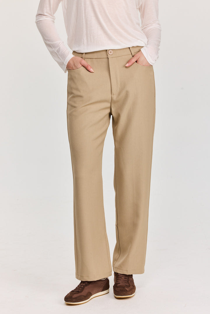 מכנסי ליה בז&